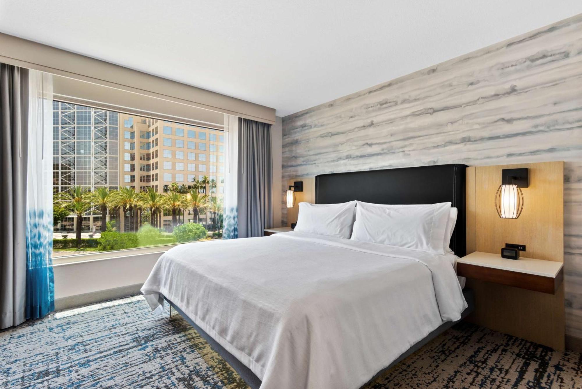 Embassy By Hilton Anaheim South Garden Grove