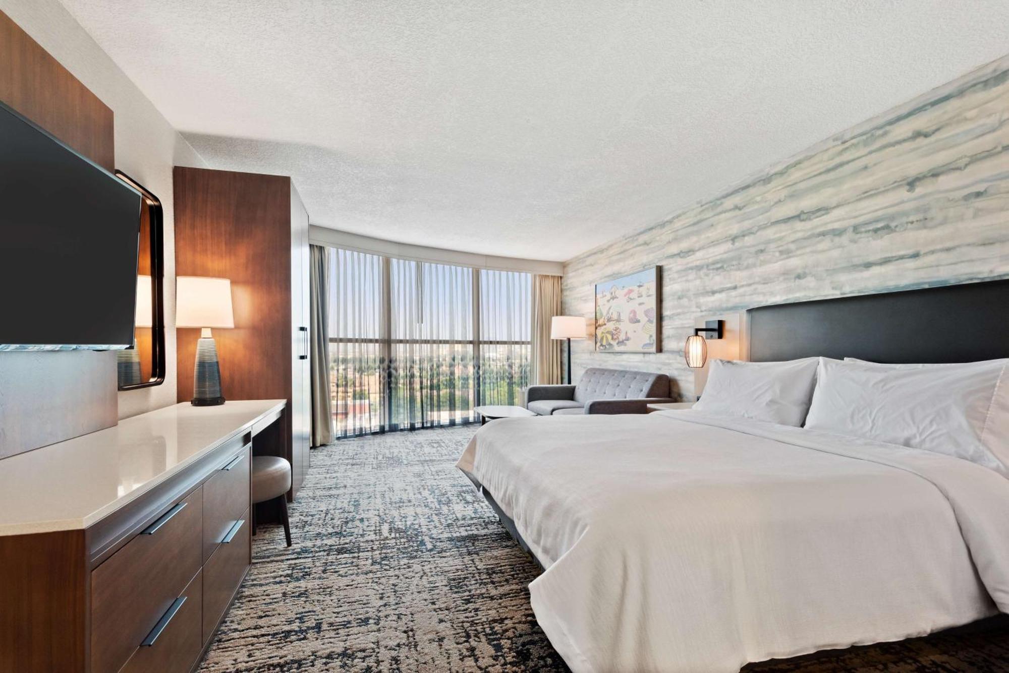 Embassy By Hilton Anaheim South
