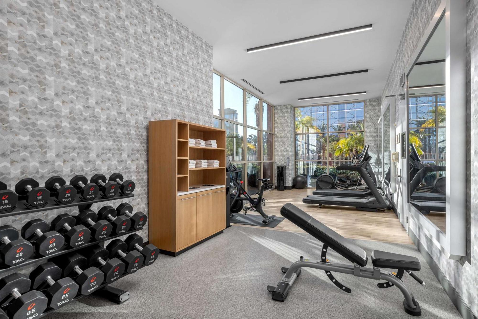 Embassy By Hilton Anaheim South Garden Grove