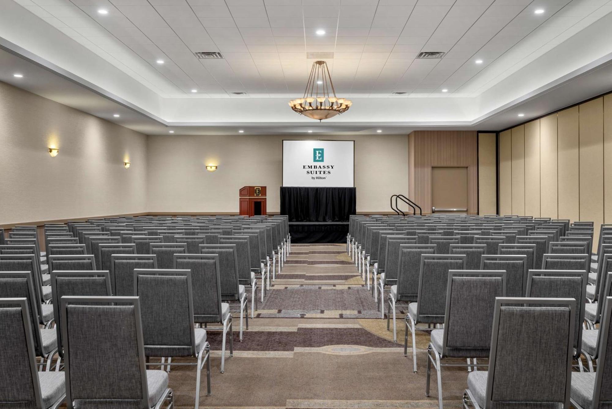 Embassy By Hilton Anaheim South Hotel Garden Grove
