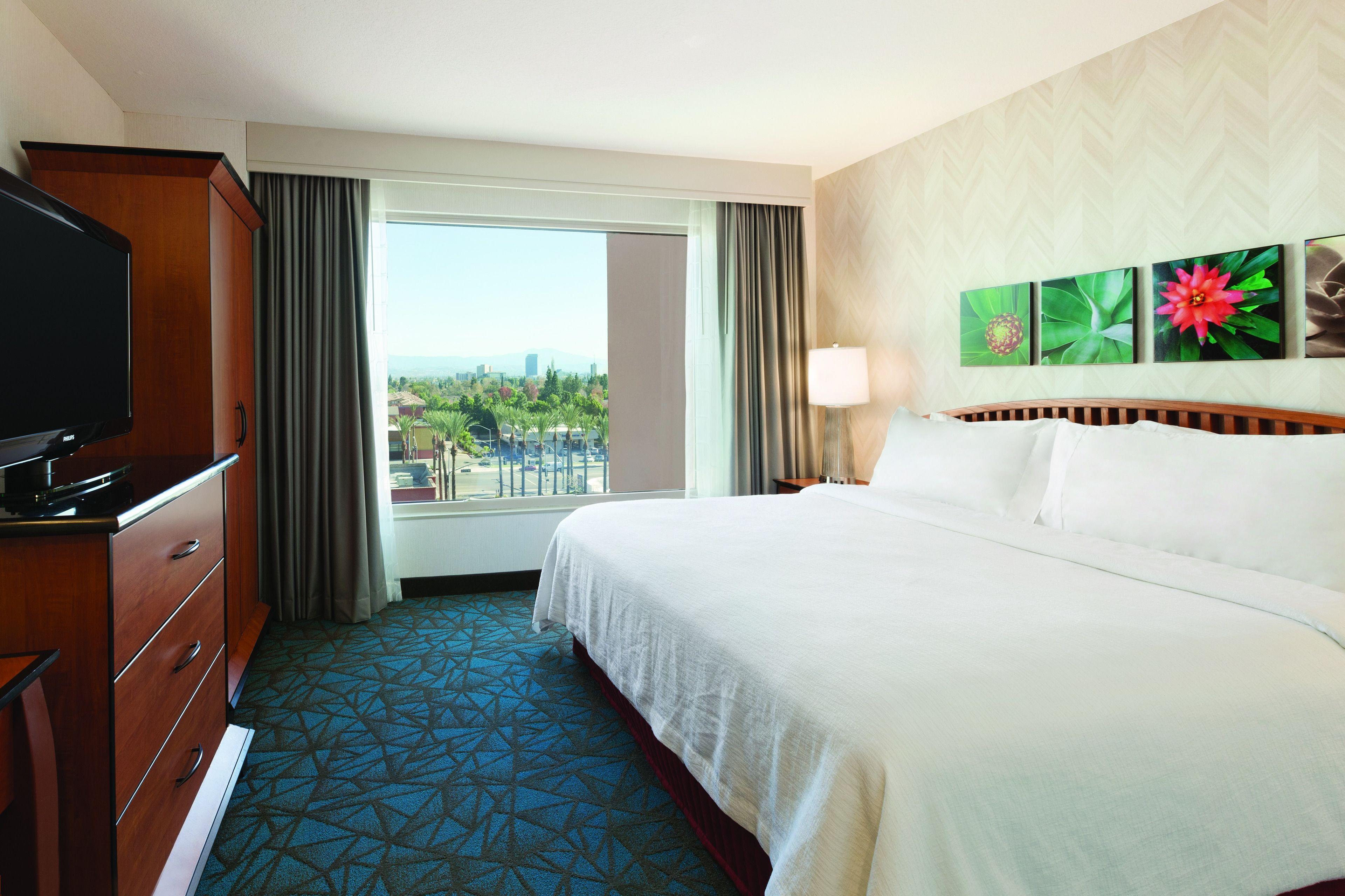 Embassy By Hilton Anaheim South Hotel