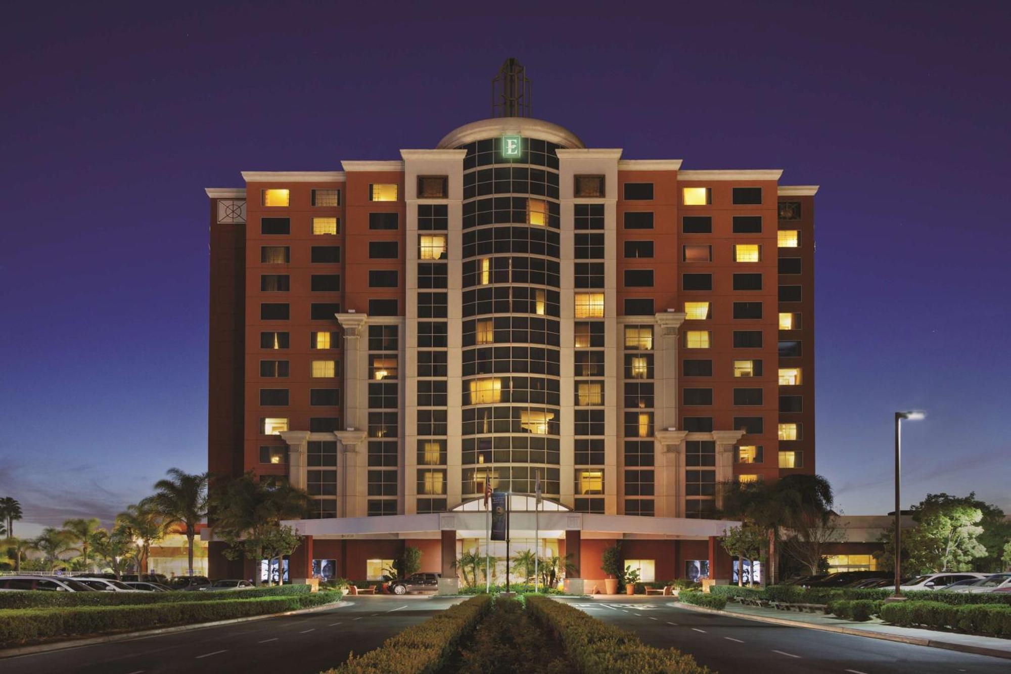 Hotel Embassy By Hilton Anaheim South 4*