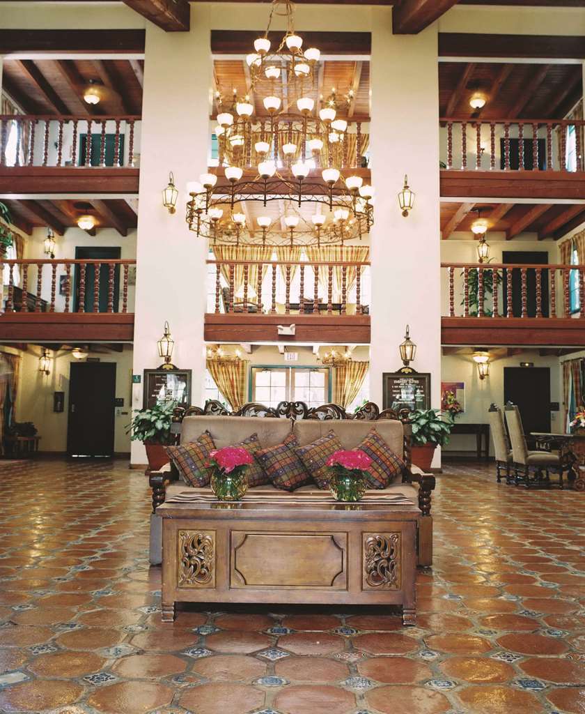 Hotel Embassy By Hilton Anaheim South Garden Grove