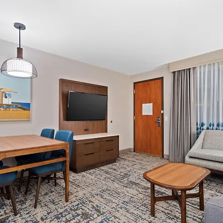 Hotel Embassy By Hilton Anaheim South 4*