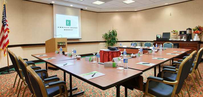 Embassy By Hilton Anaheim South Hotel 4*