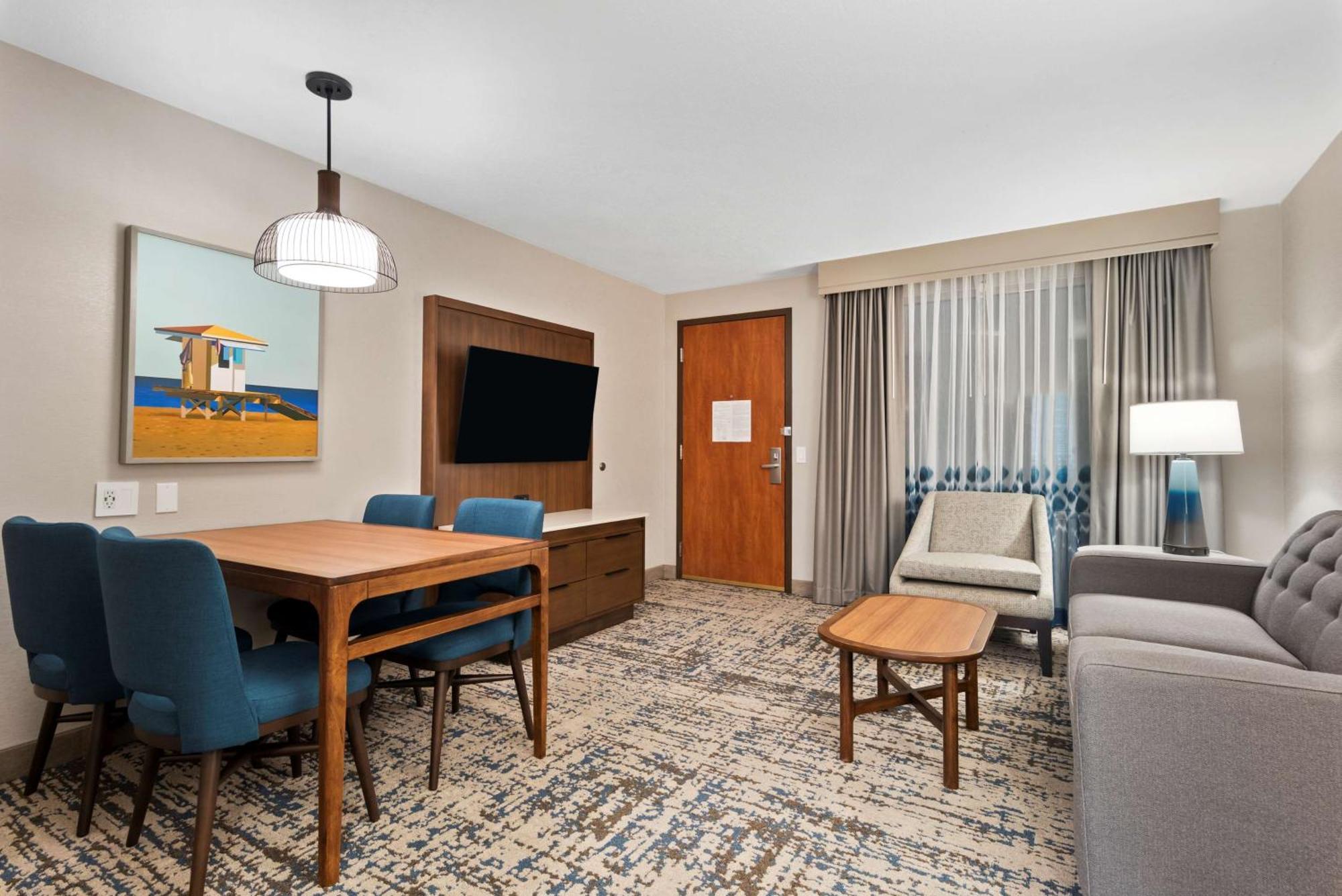 Embassy By Hilton Anaheim South Hotel