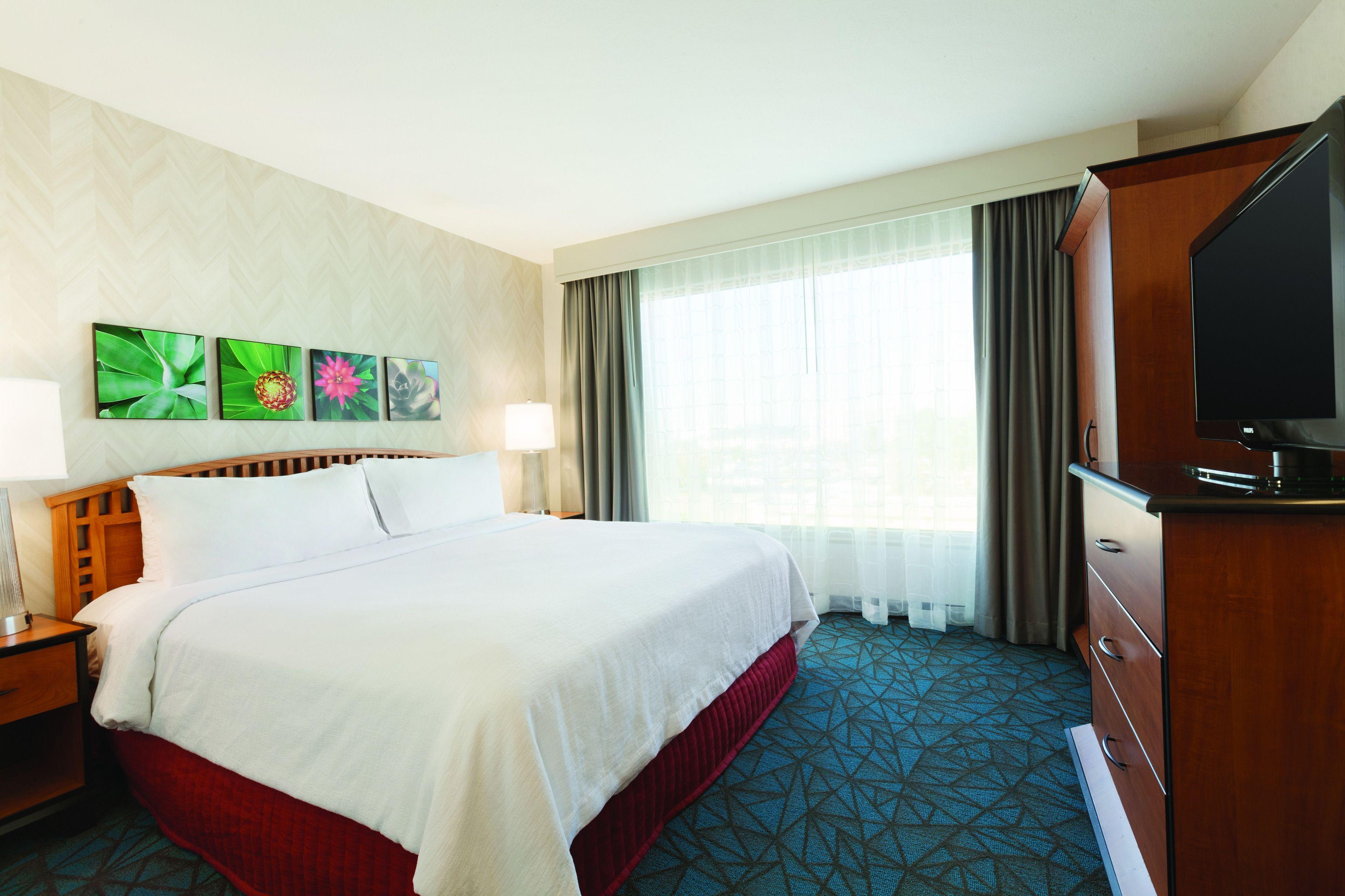 Hotel Embassy By Hilton Anaheim South