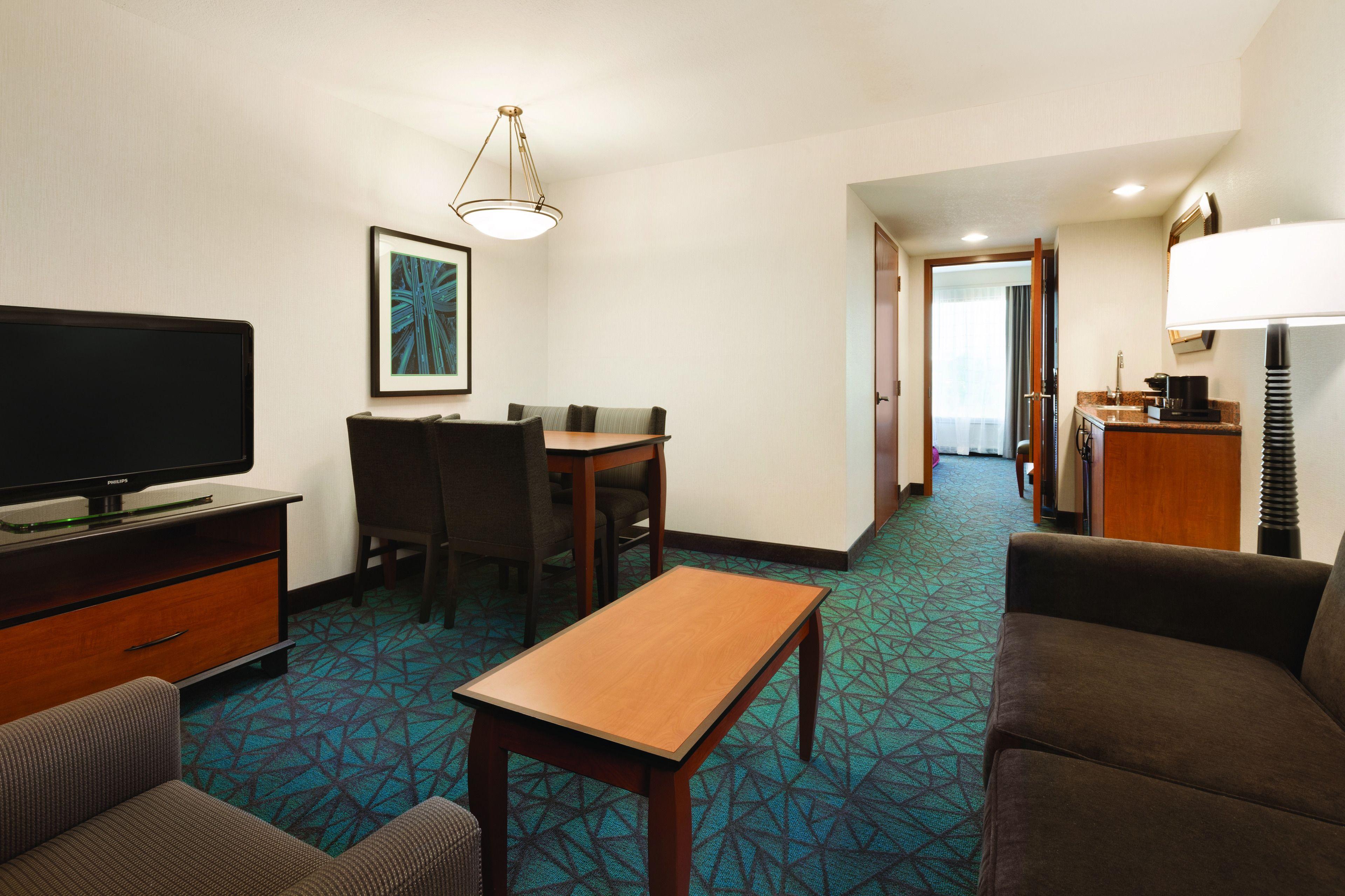 Embassy By Hilton Anaheim South